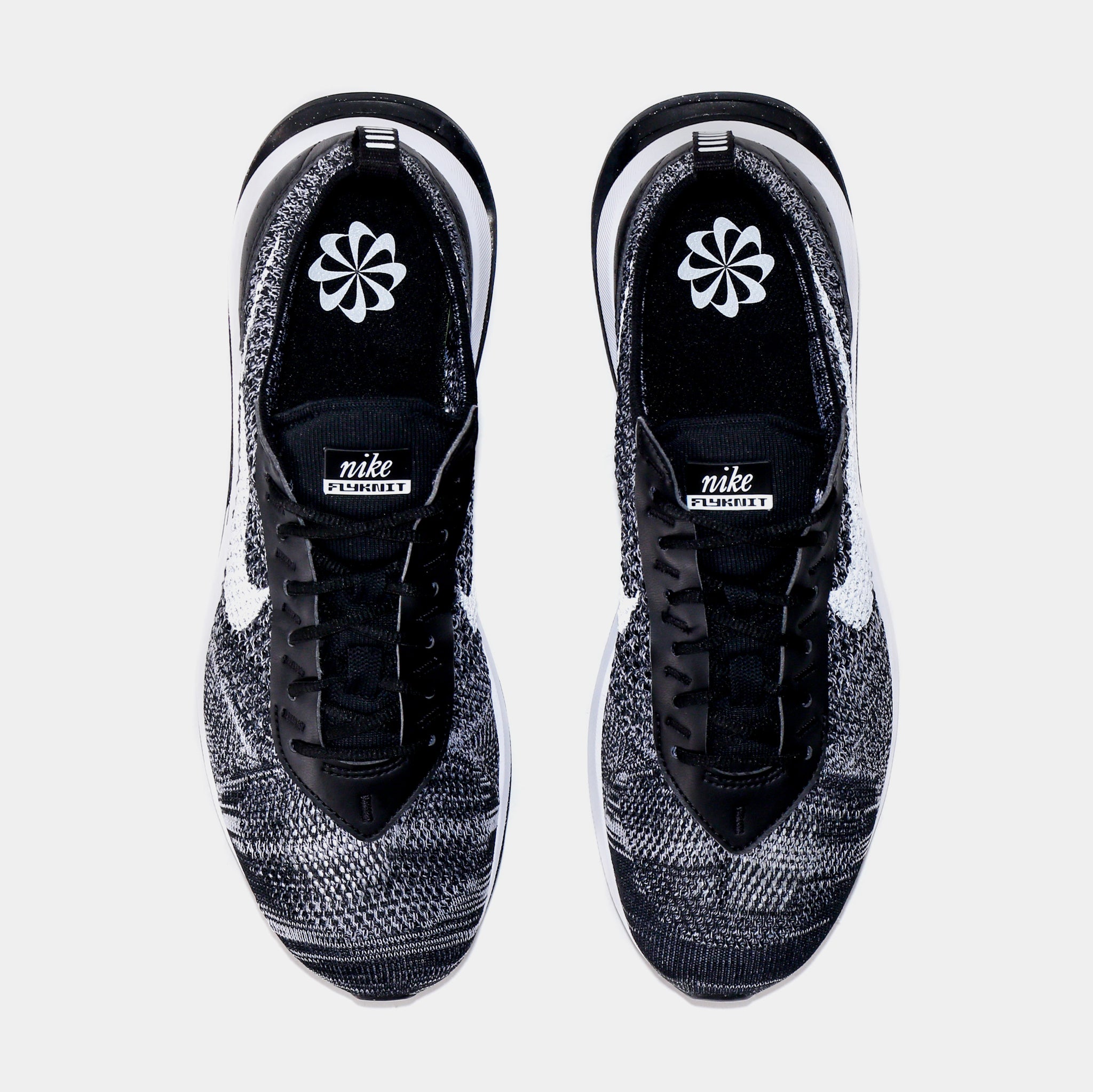 Sepatu nike clearance flyknit racer oreo