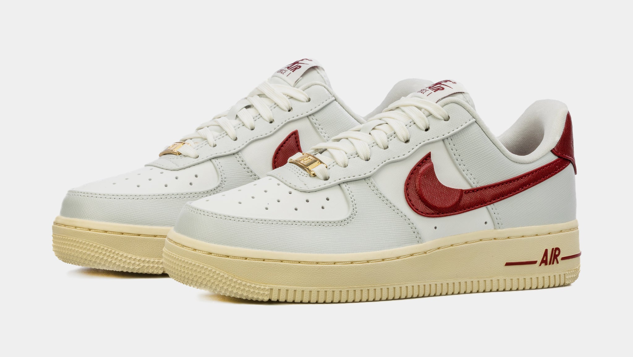 Nike air force 1 hotsell red and white womens