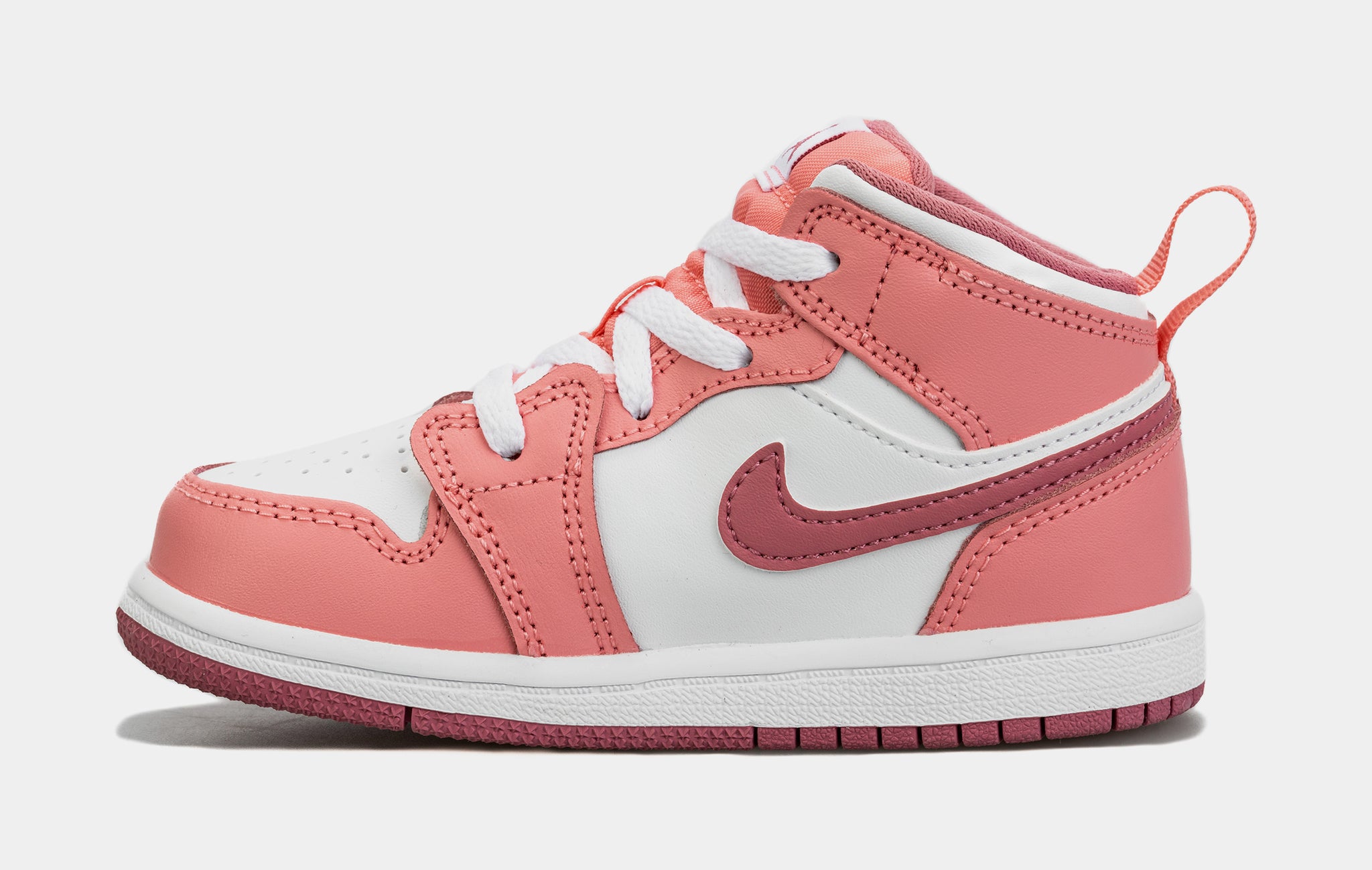 Pink and white hot sale infant jordans