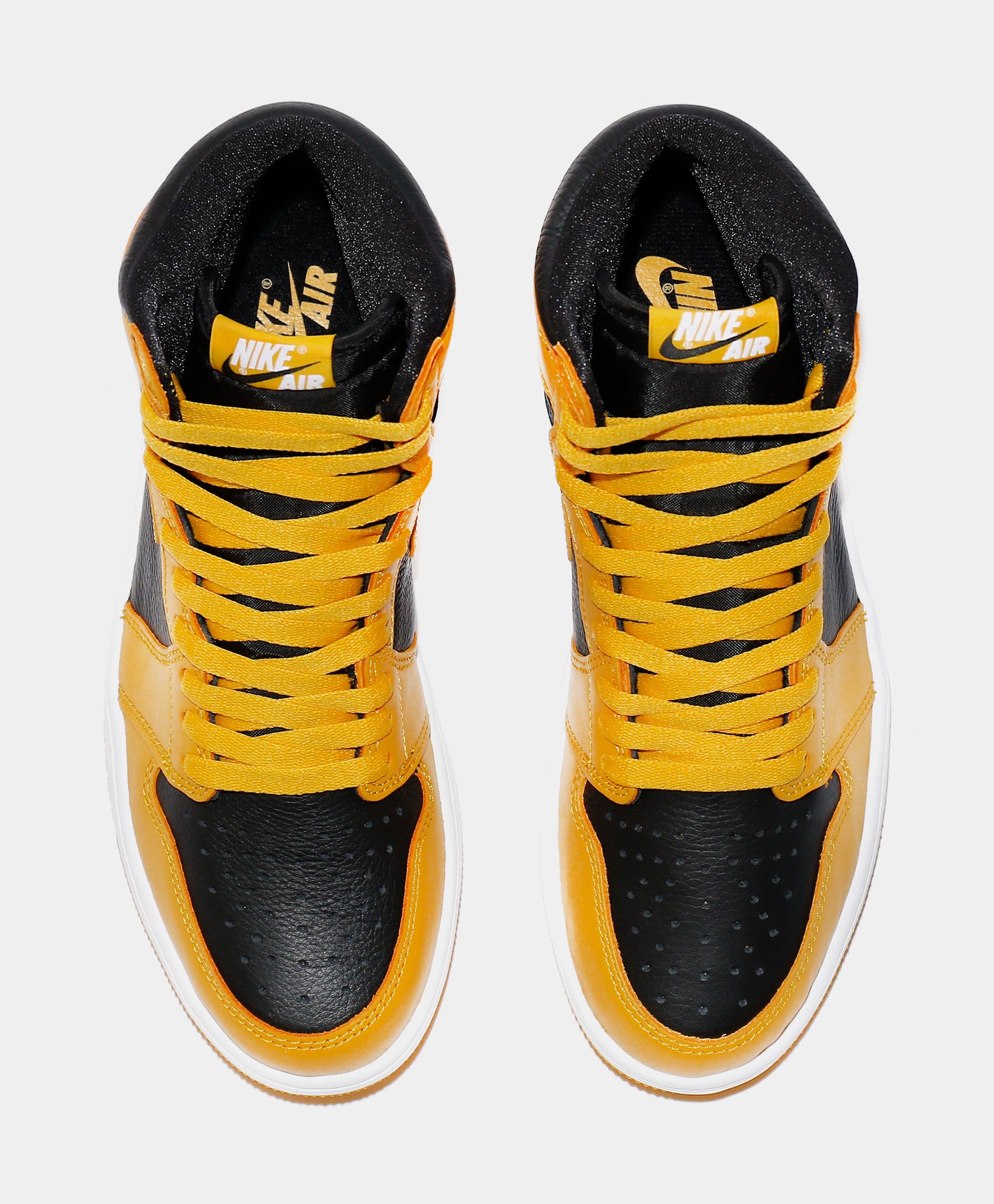 Air Jordan 1 Retro High OG Pollen Mens Lifestyle Shoe (Pollen/Black/White)  Limit One Per Customer