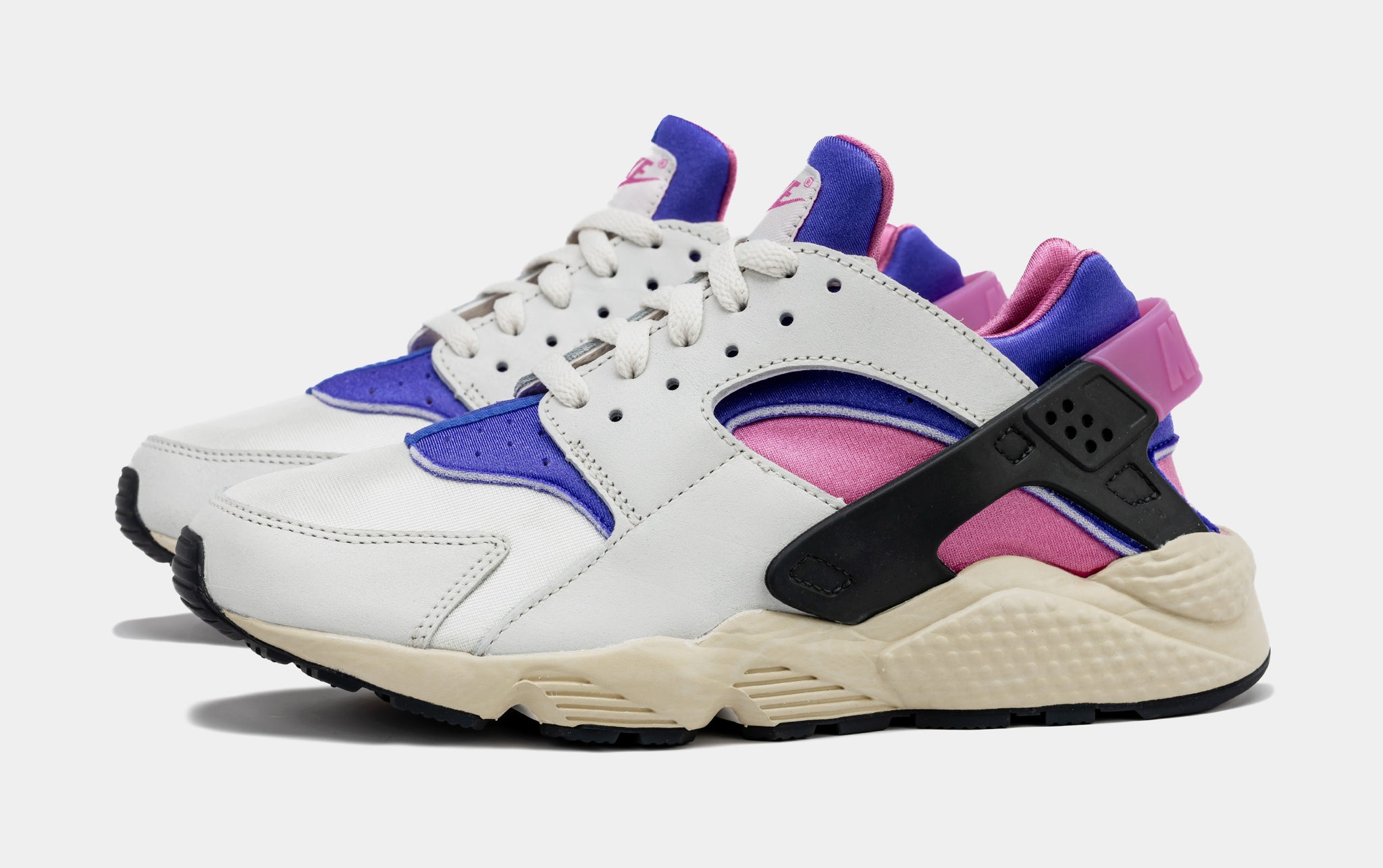 Huaraches white best sale blue pink