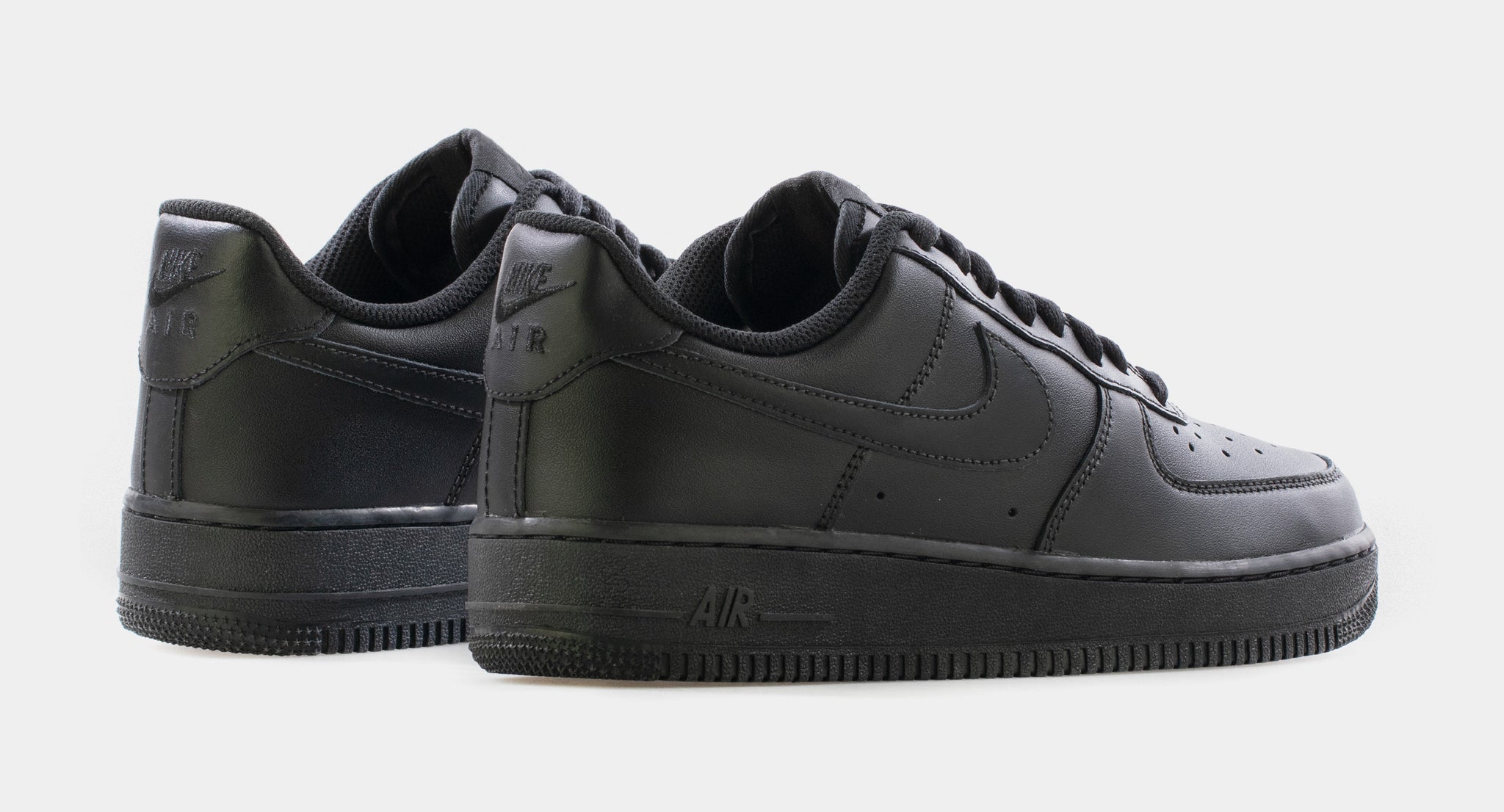 Black air force ones hotsell for men