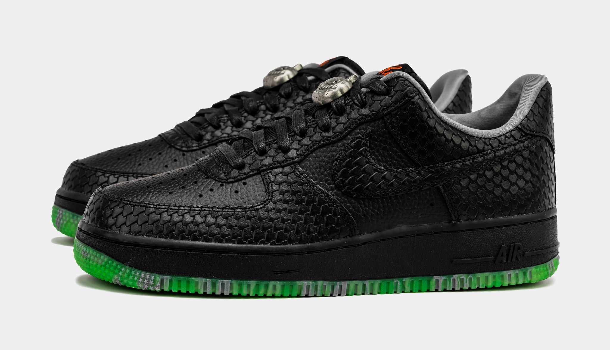 Nike air force 1 black sales shoe palace