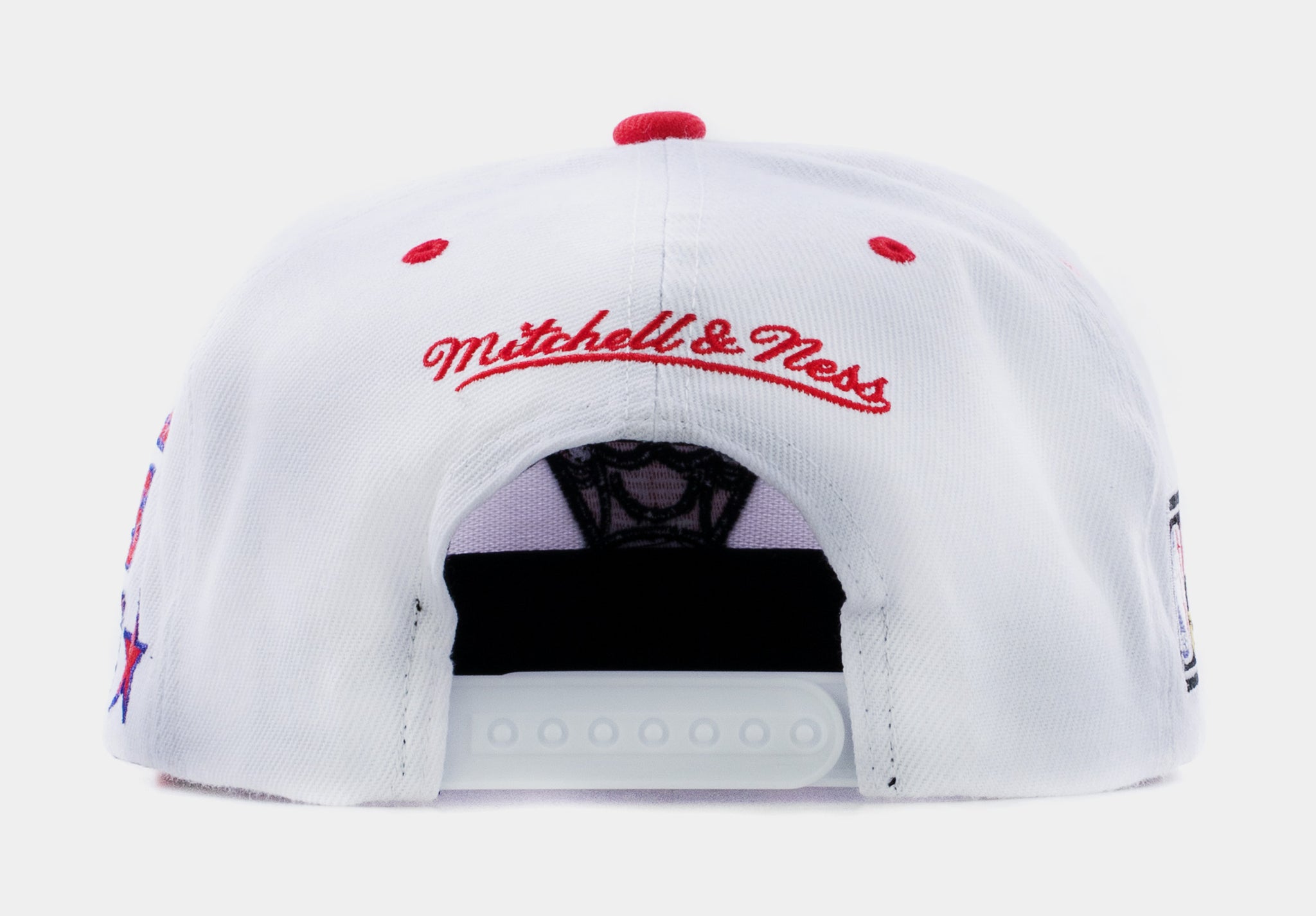 Men's Mitchell & Ness Red Chicago White Sox Curveball Trucker Snapback Hat