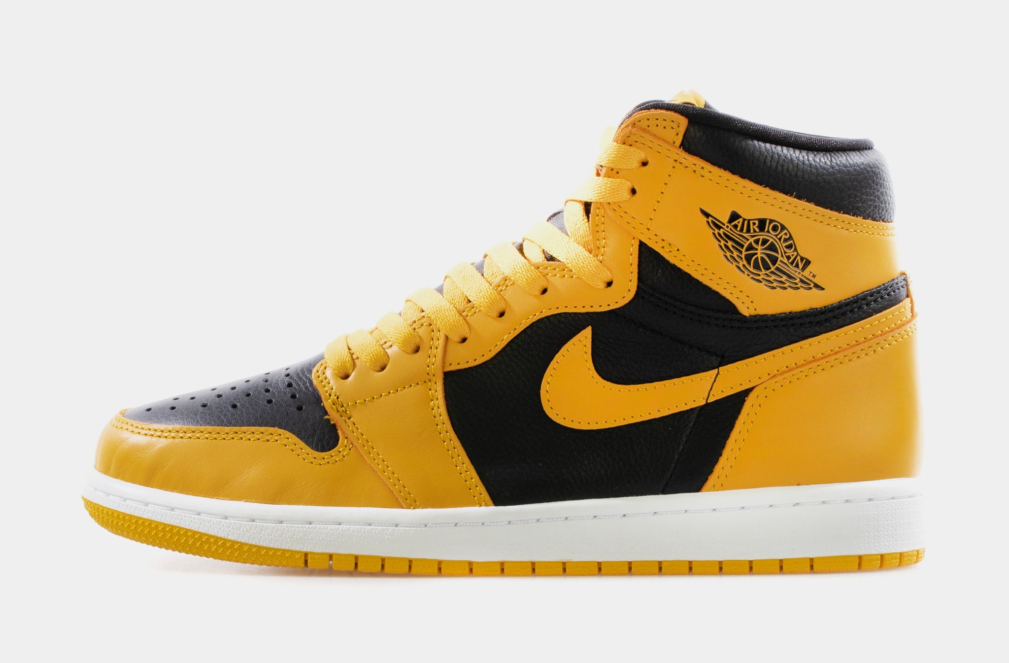 Air Jordan 1 Retro High OG Pollen Mens Lifestyle Shoe (Pollen/Black/White)  Limit One Per Customer