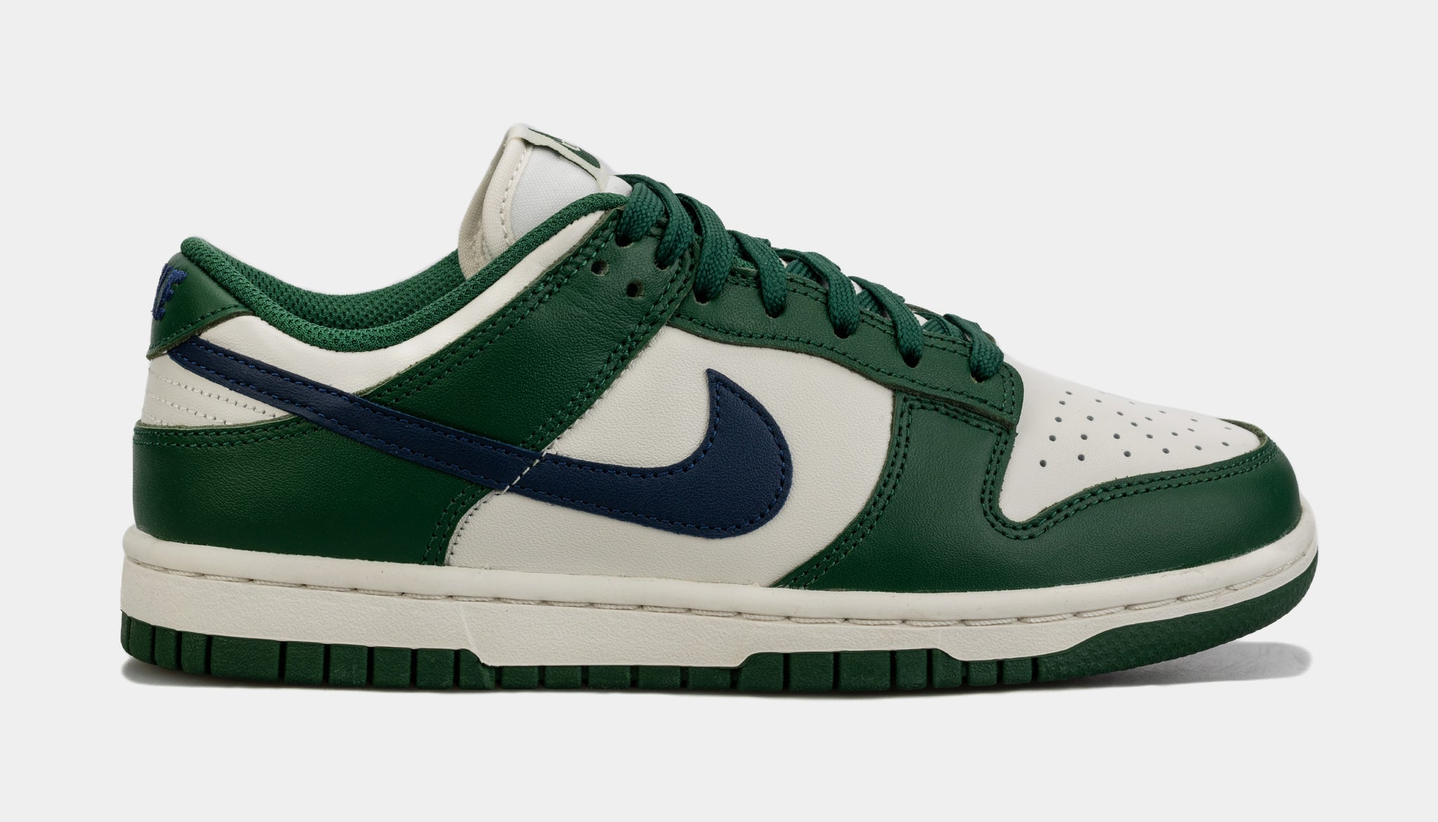 Green nike sneakers store womens