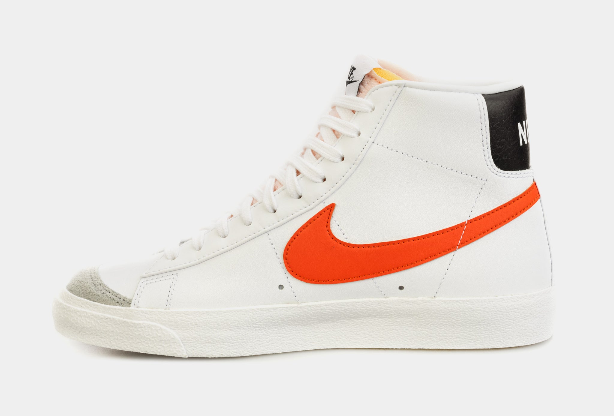 Nike Blazer Mid '77 Vintage Mens Lifestyle Shoes White Orange