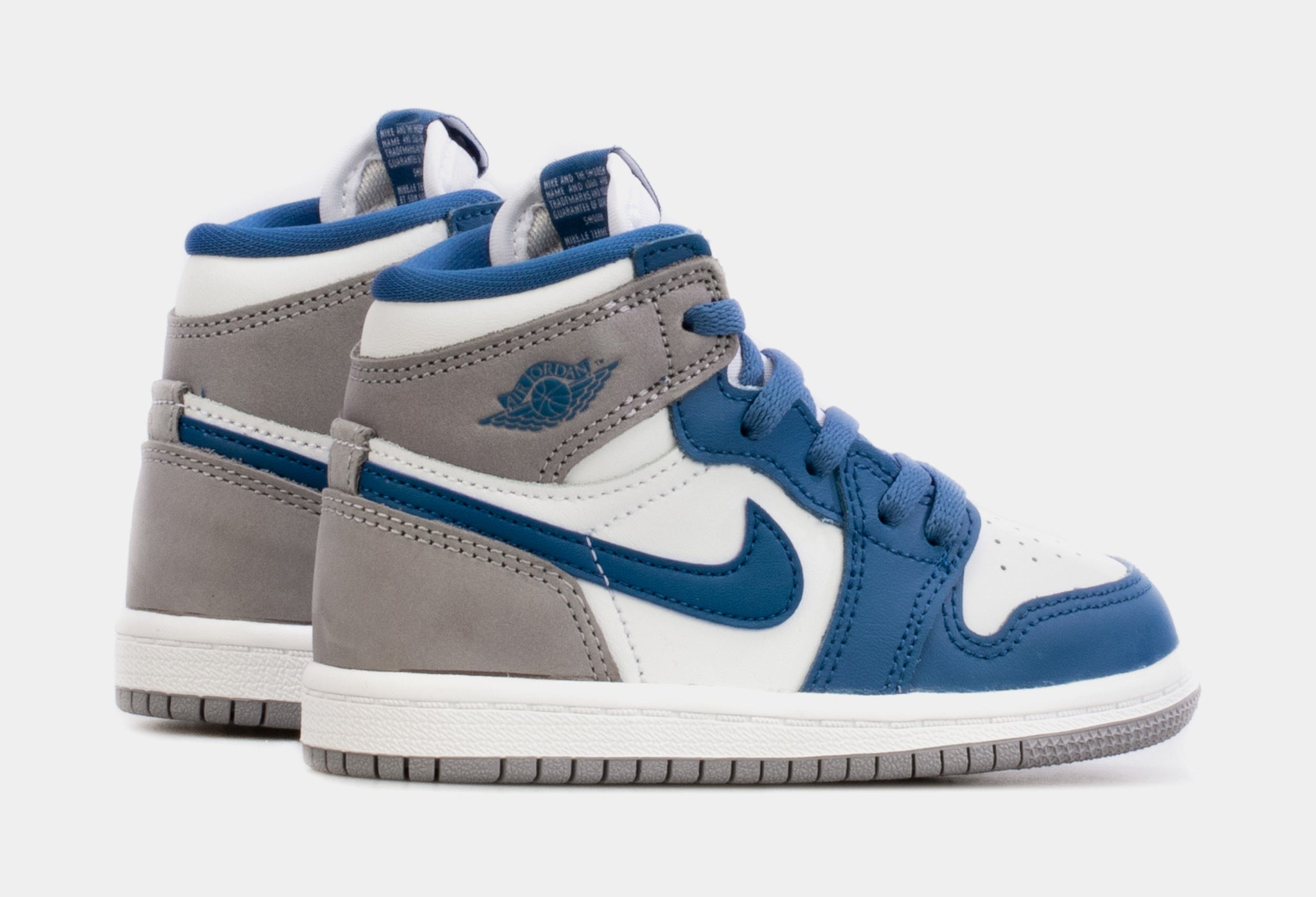 Baby blue retro outlet jordans