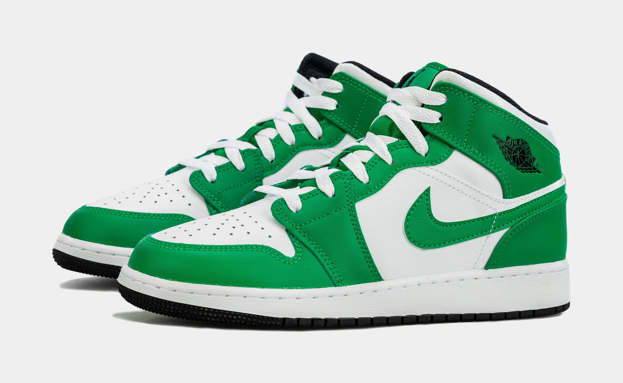 Air Jordan 1 Mid Lucky Green Grade School Lifestyle Shoes (Green/White)