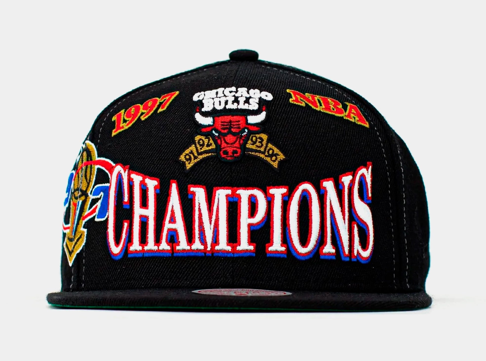 Mitchell & Ness Black NBA Chicago Bulls 96 Champions Wave HWC Snapback Hat