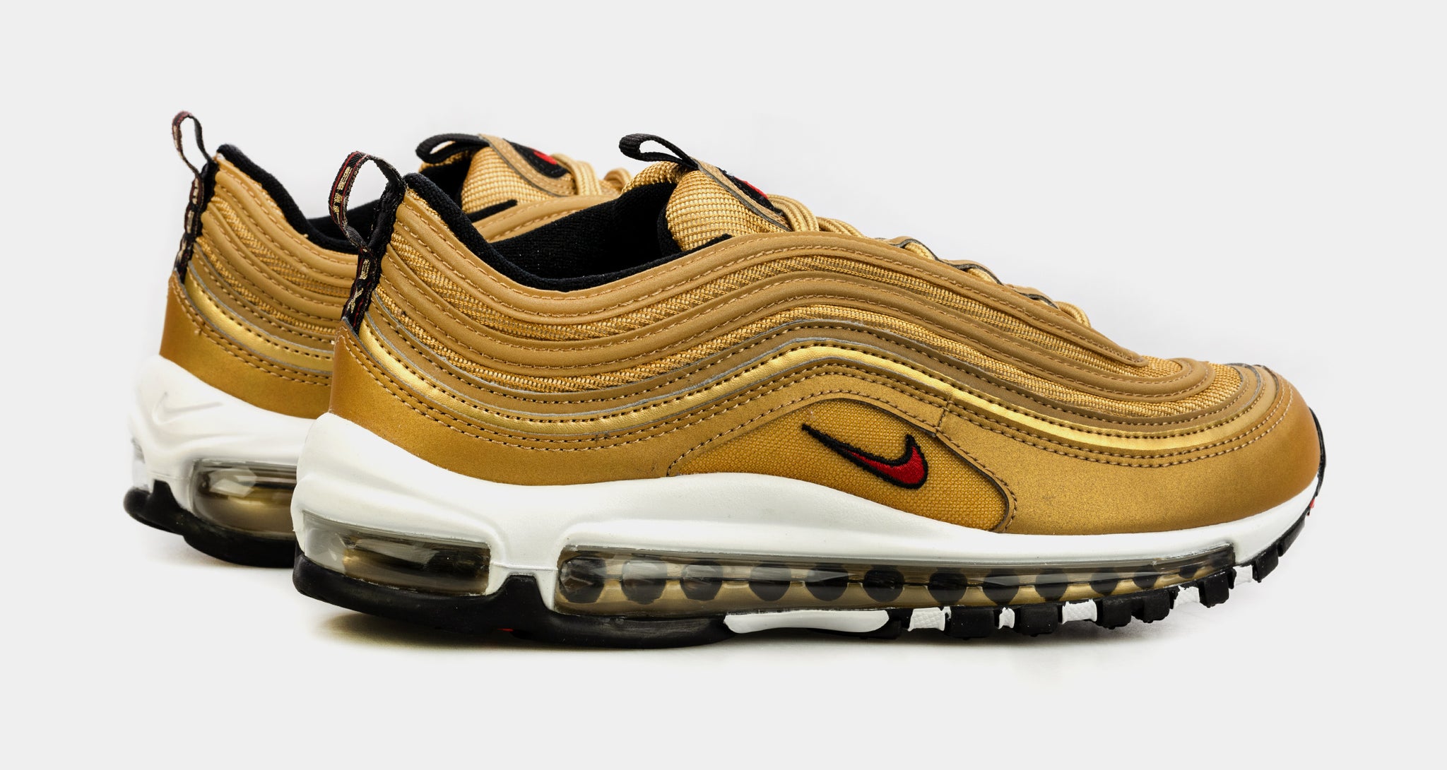 Gold nike 2025 mens shoes