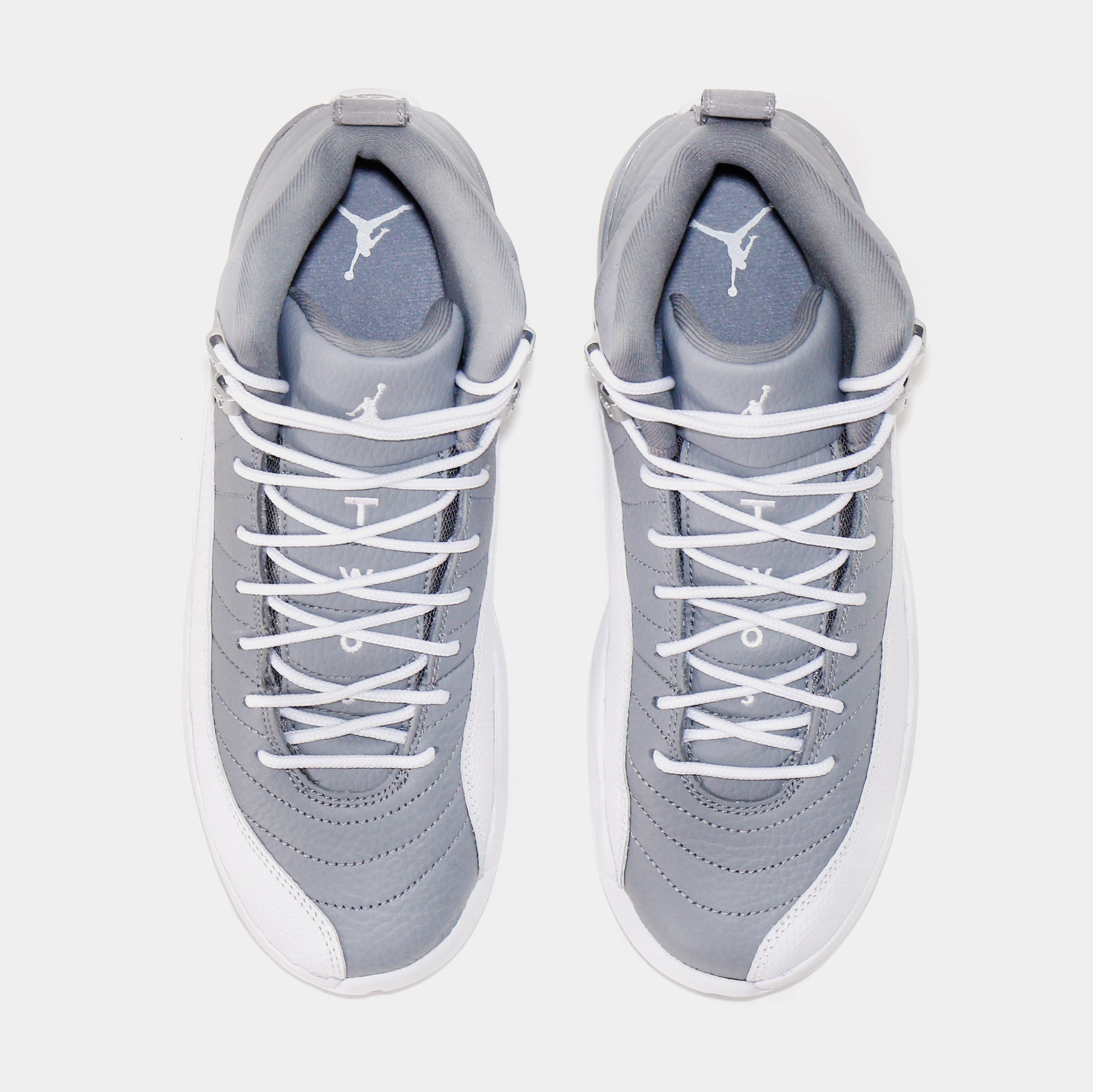 White gray hot sale jordan 12