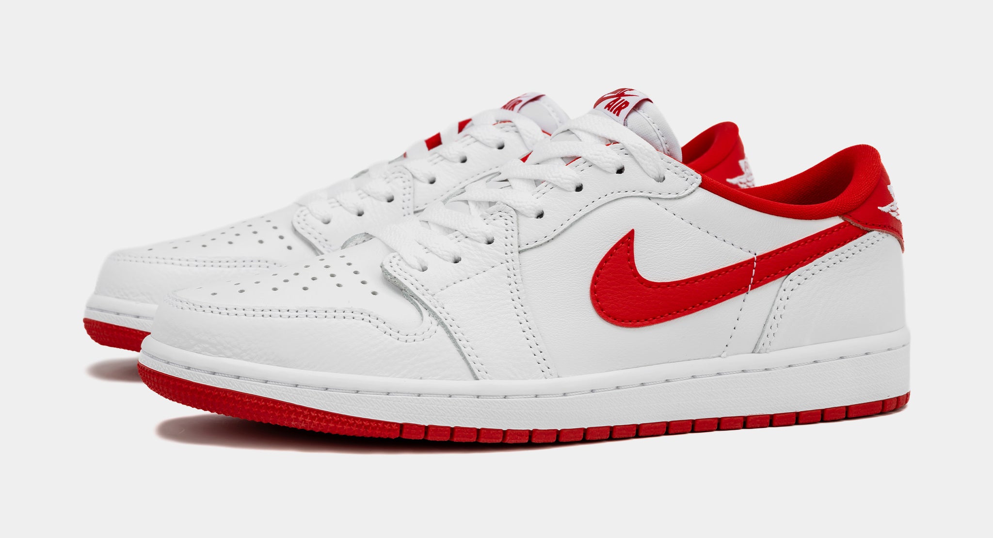 Air Jordan 1 Retro Low OG University Red Mens Lifestyle Shoes (White/Red)  Free Shipping