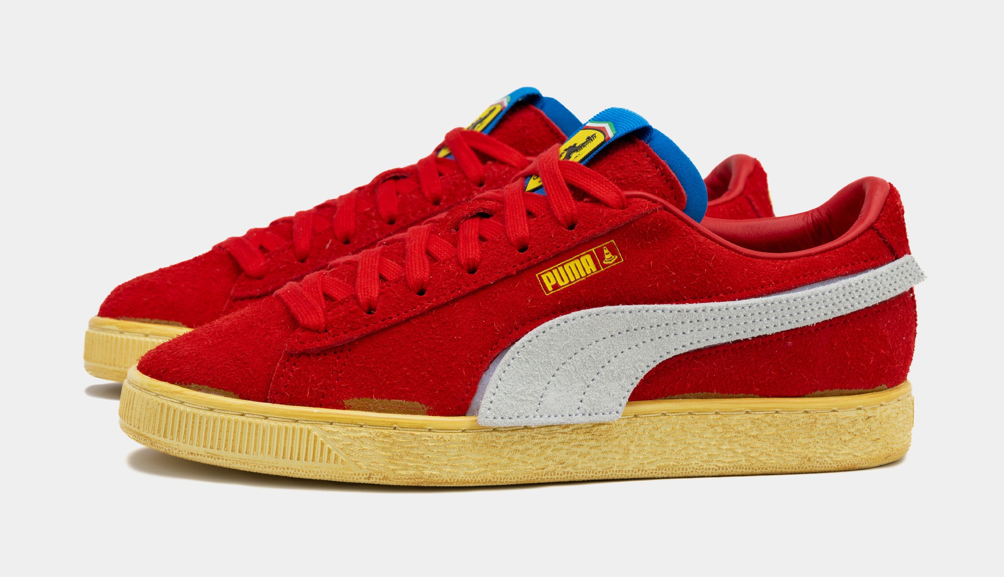 Red and store yellow pumas