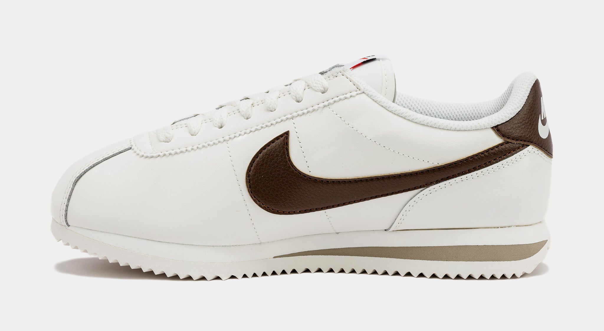 Womens nike hotsell cortez shoes