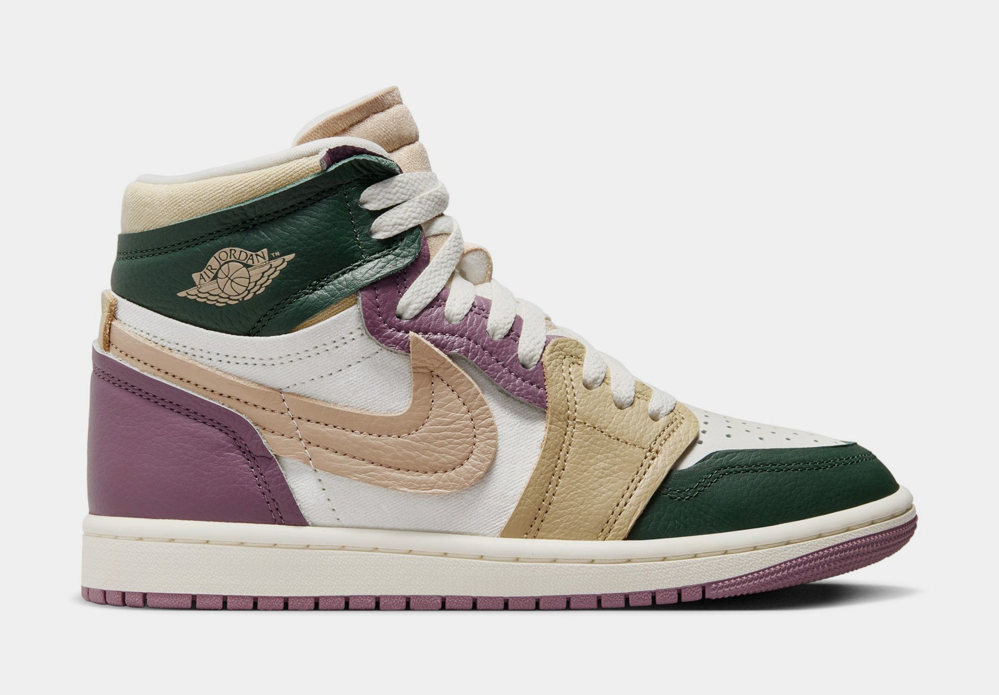 Air Jordan 1 MM High Galactic Jade Womens Lifestyle Shoes (Galactic  Jade/Team Gold)