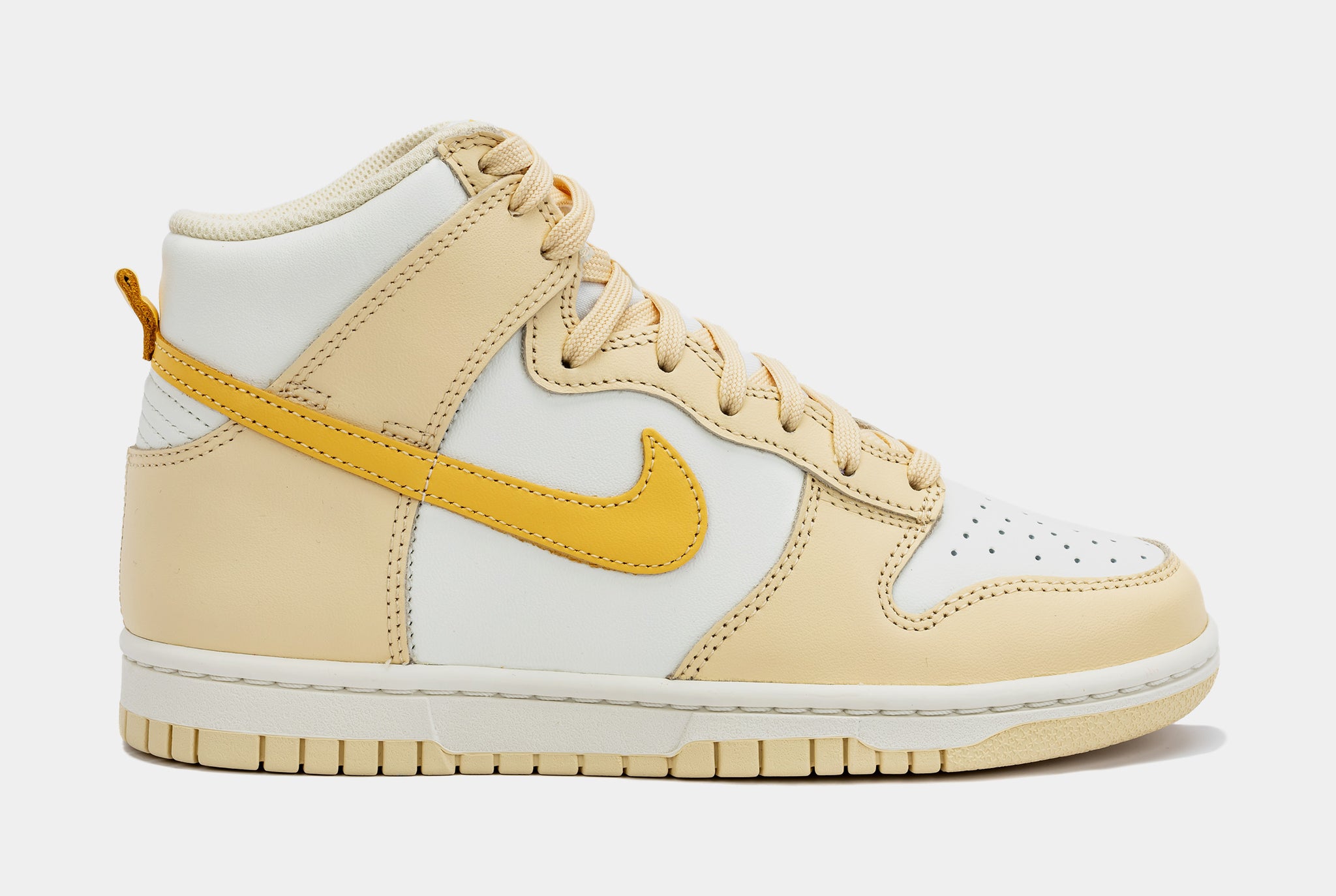 Nike Dunk High Pale Vanilla Topaz Gold Women s